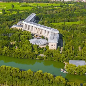 Hotel Swissôtel Wellness Alatau, Almaty